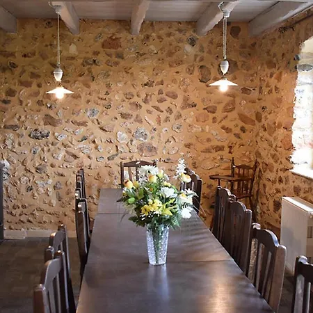 Ferienhaus Stunning 5-Bed Stone House With Heated Pool