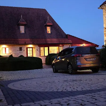 Stunning 5-Bed Stone House With Heated Pool