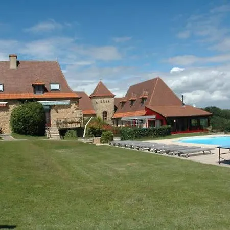 Stunning 5-Bed Stone House With Heated Pool Rouffignac Saint-Cernin
