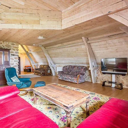 Stunning 5-Bed Stone House With Heated Pool * Rouffignac Saint-Cernin