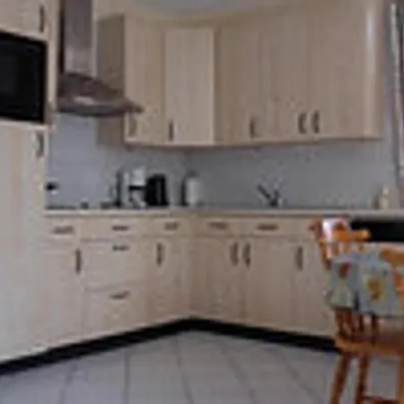Stunning 5-Bed Stone House With Heated Pool Ferienhaus *